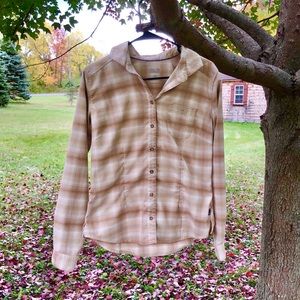 Mountain Hardwear flannel 🍂